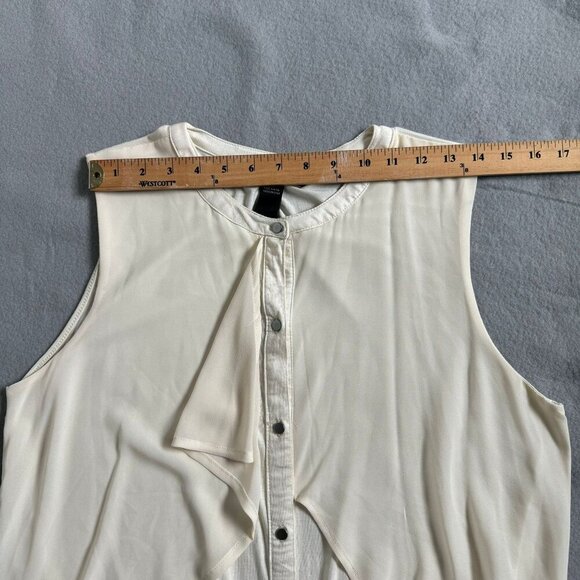 August Silk Sleeveless Button Up Layered Top. Size XL - Picture 5 of 6